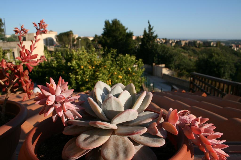 Villa Mara B&B Noto Exterior photo